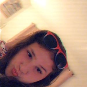 Meet your Posher, Vanessa